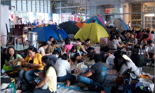 Occupy Central hurts Hong Kong economcy, foreign scholars say